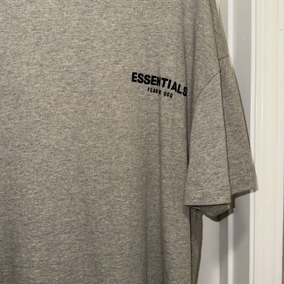 Fear of God Essentials Black & Grey T-Shirt - Picture 4 of 6